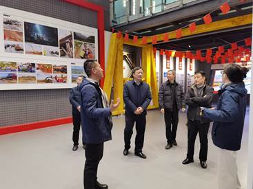 3ea01de5da5942a75d76e5d324ec542c